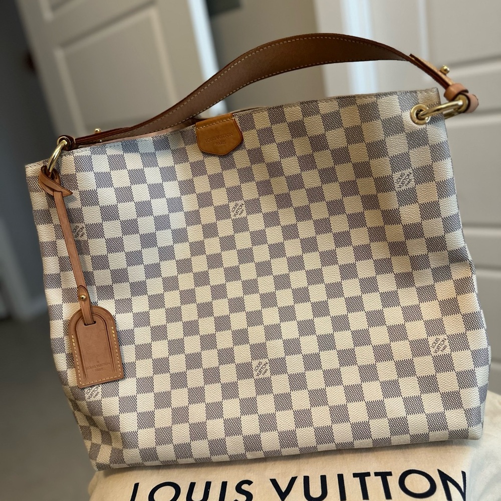 Louis Vuitton Damier Azur Shoulder Bag in Cream and Tan - Picture 2 of 5